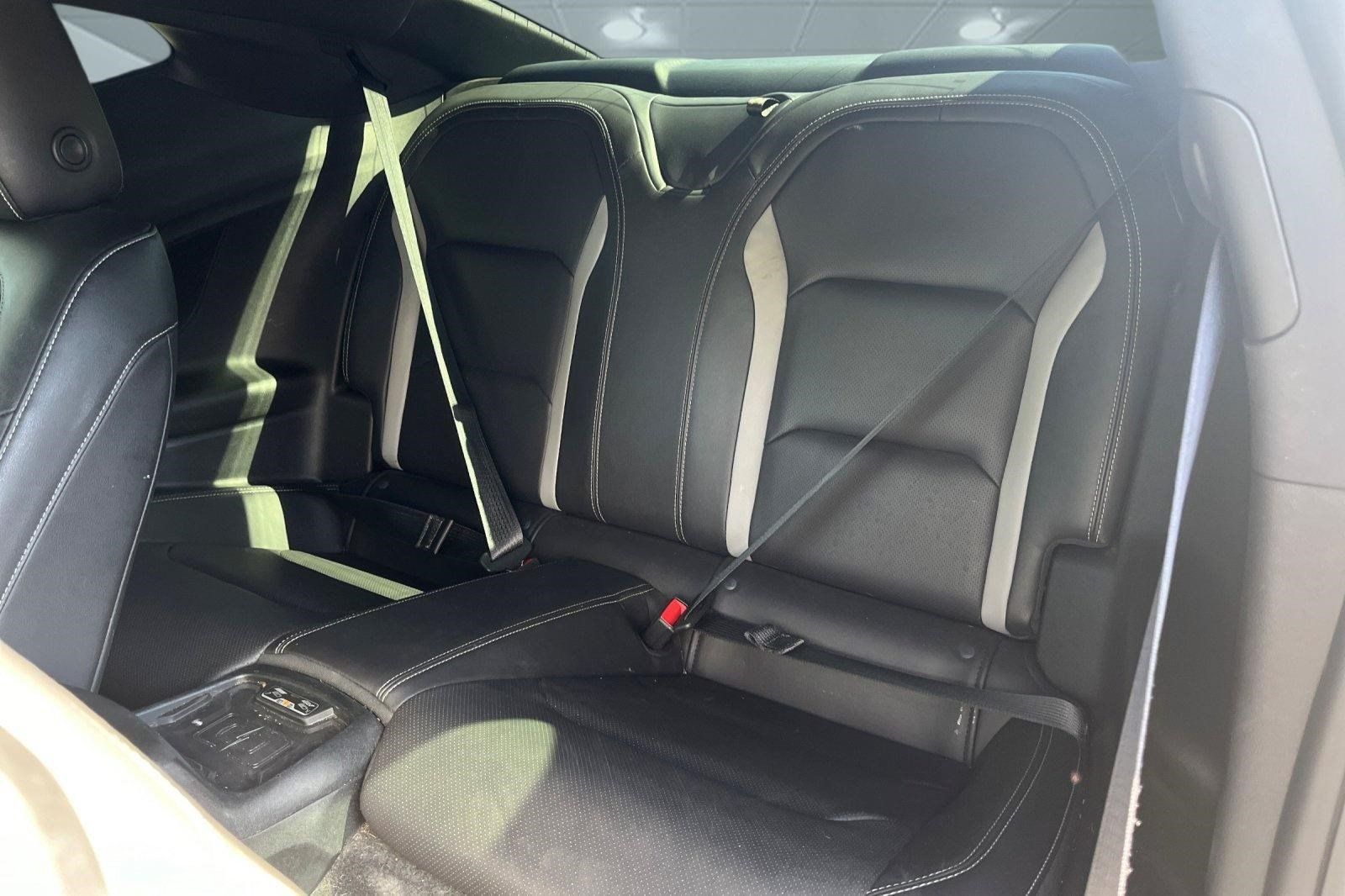 Used 2023 Chevrolet Camaro LT RWD image 9
