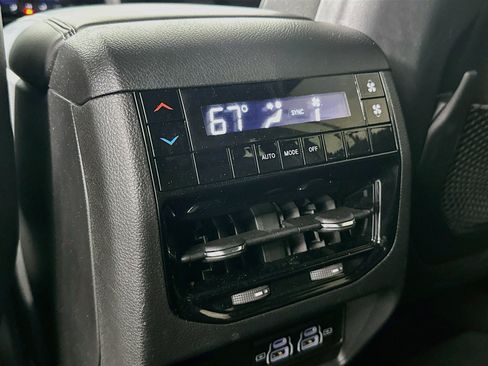 Used 2023 Jeep Grand Cherokee L Laredo RWD image 24
