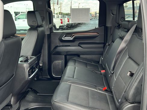 Used 2024 GMC Sierra 1500 Denali w/ Denali Reserve Package AWD/4WD image 14