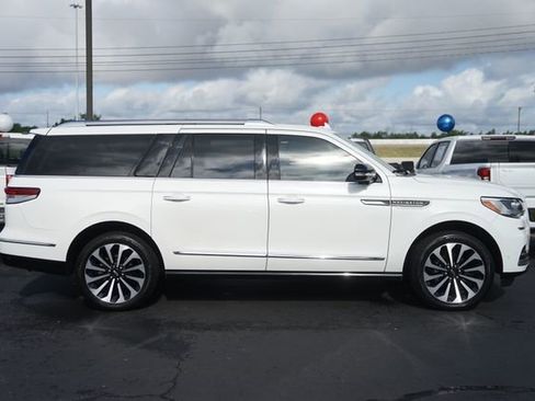 Used 2024 Lincoln Navigator L Reserve AWD/4WD image 5