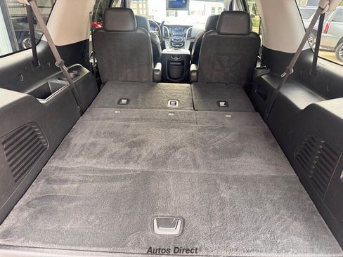 Used 2019 Cadillac Escalade ESV Premium Luxury RWD image 29