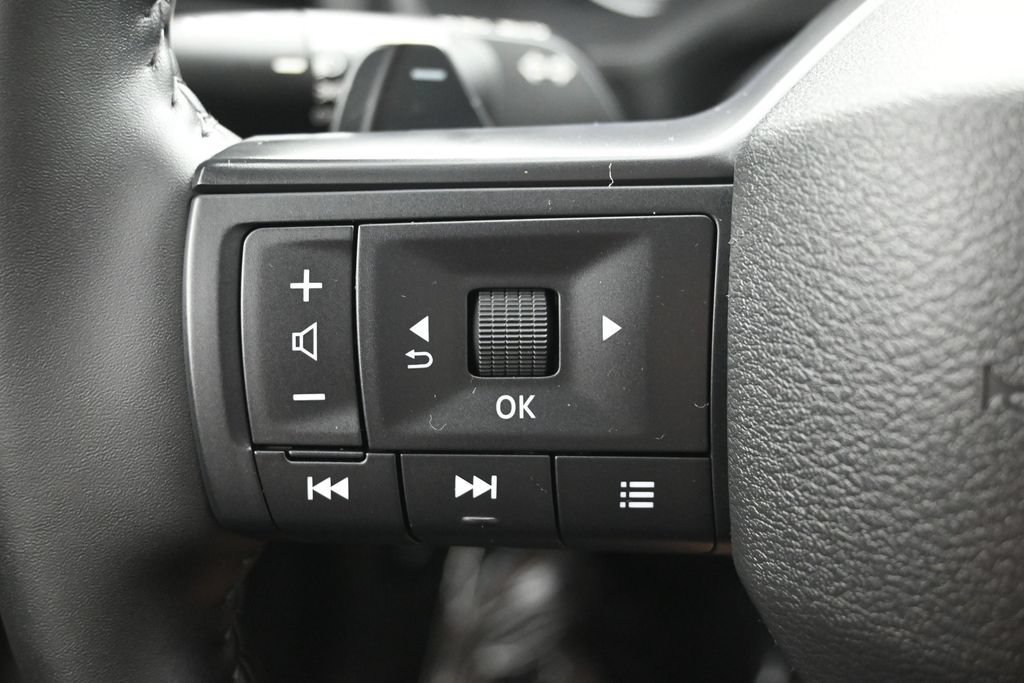 Certified 2026 Nissan Rogue SV AWD/4WD image 34