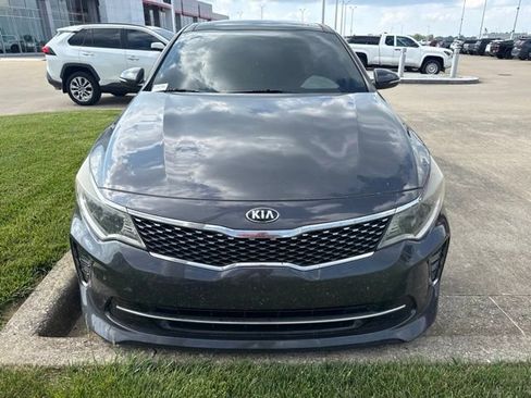 Used 2018 Kia Optima S w/ Panoramic Sunroof Package FWD image 11