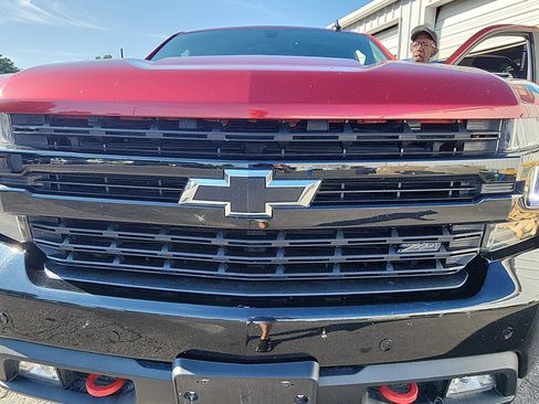 Used 2021 Chevrolet Silverado 1500 LT Trail Boss w/ Convenience Package II AWD/4WD image 11