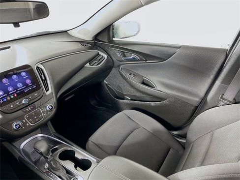 Certified 2022 Chevrolet Malibu LT image 26