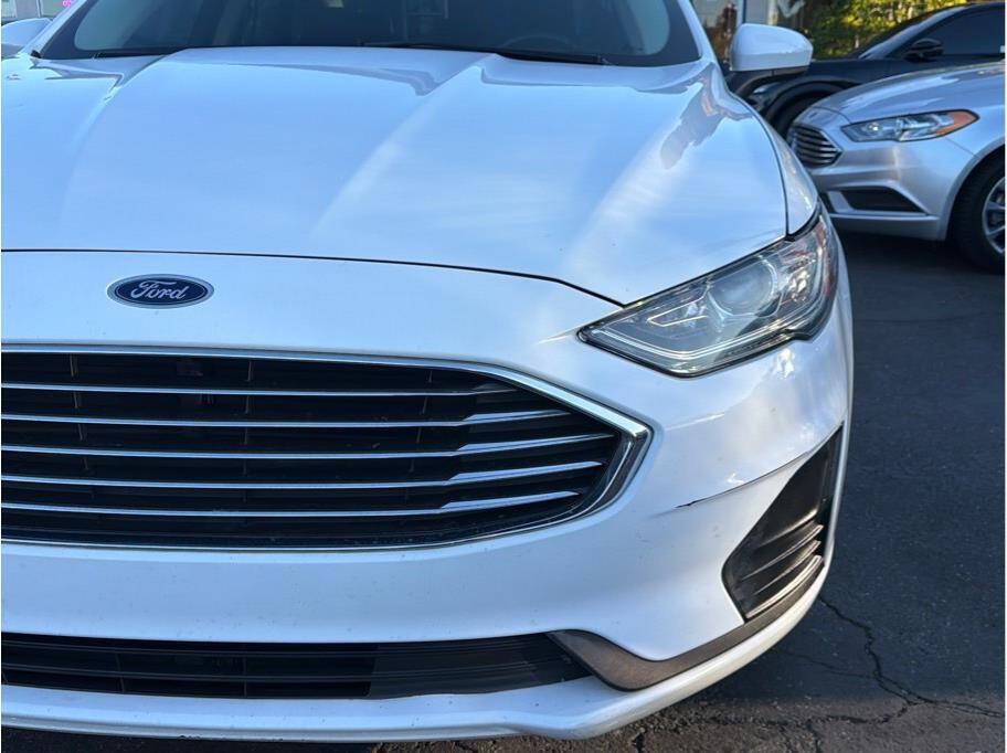 Used 2020 Ford Fusion SE FWD image 26