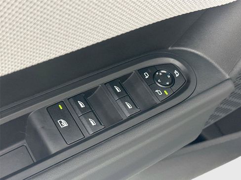 Certified 2025 MINI Cooper S FWD image 18