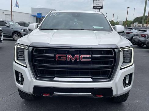 Certified 2024 GMC Yukon AT4 w/ AT4 Premium Package AWD/4WD image 7