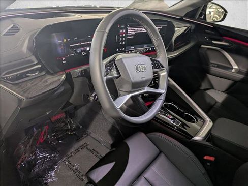 New 2025 Audi Q5 Premium Plus image 3