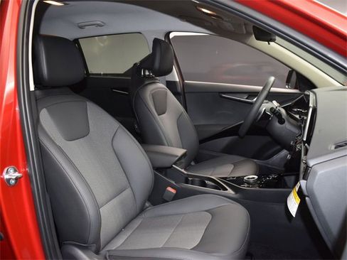 Certified 2024 Kia Niro Wind w/ Wind Preserve Package image 12