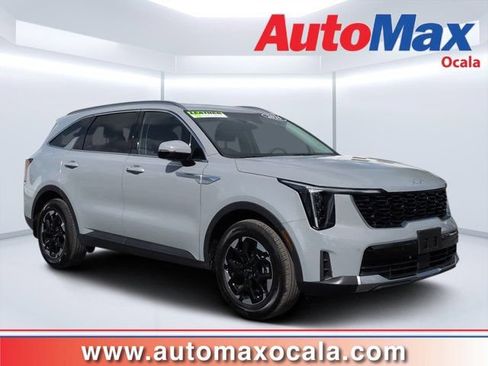 Used 2025 Kia Sorento S FWD image 1