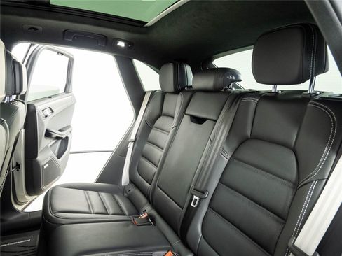 New 2026 Porsche Macan GTS AWD/4WD image 22