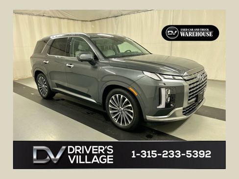 Used 2024 Hyundai Palisade AWD image 1