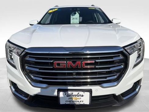 Used 2022 GMC Terrain SLT w/ Tech Package AWD/4WD image 10