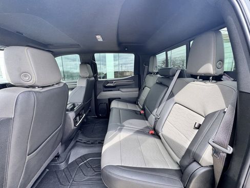 Used 2025 Chevrolet Silverado 1500 ZR2 w/ Technology Package image 18