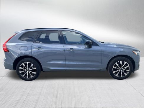 Used 2023 Volvo XC60 B5 Plus AWD/4WD image 5