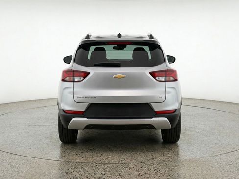 Used 2025 Chevrolet TrailBlazer LT FWD image 7