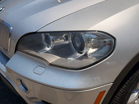 Used 2013 BMW X5 xDrive50i w/ Premium Pkg AWD/4WD image 17