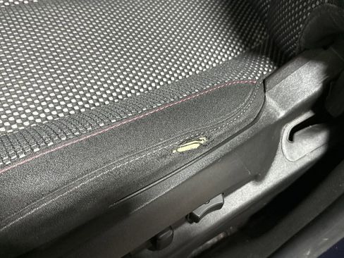 Used 2016 Chevrolet Equinox LT w/ Convenience Package image 35