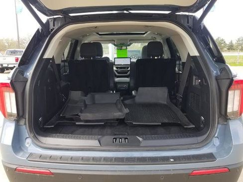 Certified 2025 Ford Explorer Active w/ Active Comfort Package AWD/4WD image 4