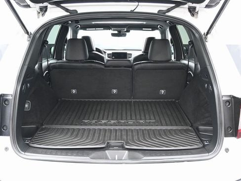 Used 2024 Honda Passport Black Edition image 14