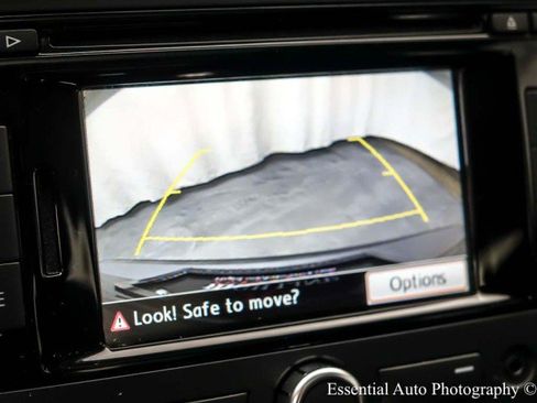 Used 2015 Volkswagen Passat 1.8T SE FWD image 17