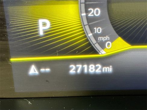 Used 2022 Volkswagen Tiguan SE R-Line image 16