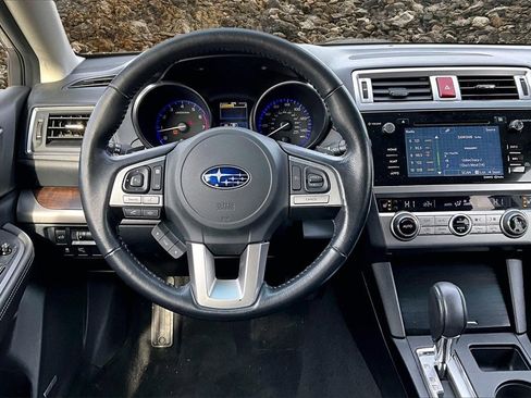 Used 2015 Subaru Outback 2.5i Limited image 5