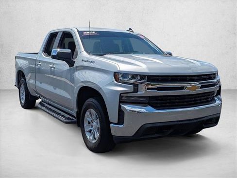 Used 2020 Chevrolet Silverado 1500 LT w/ Trailering Package AWD/4WD image 3