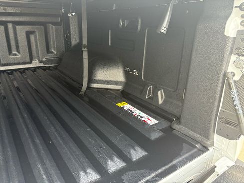 Used 2025 Ford Ranger Raptor image 11