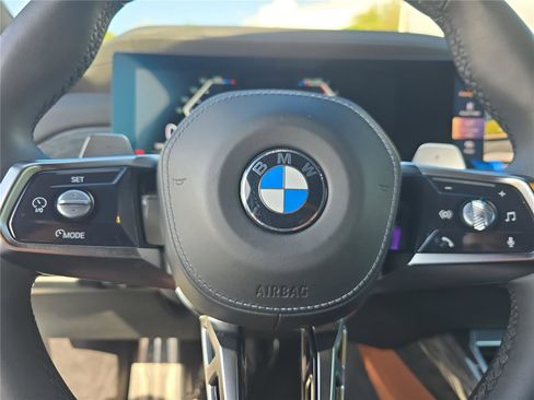 Certified 2023 BMW 760i xDrive AWD/4WD image 22