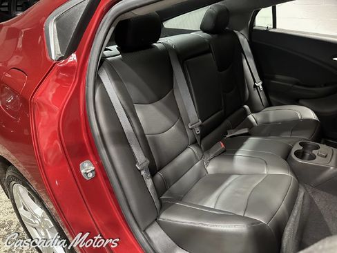 Used 2018 Chevrolet Volt LT w/ LT Driver Confidence Package FWD image 12