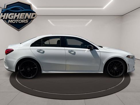 Used 2019 Mercedes-Benz A 220 4MATIC w/ AMG Line image 7