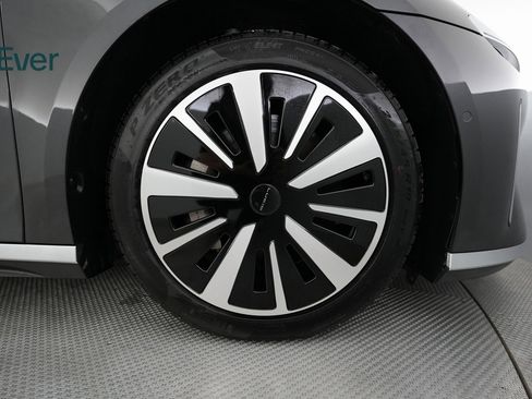 Used 2023 Lucid Air Touring image 20