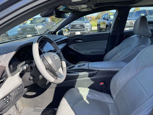 Certified 2022 Toyota Avalon Limited image 13