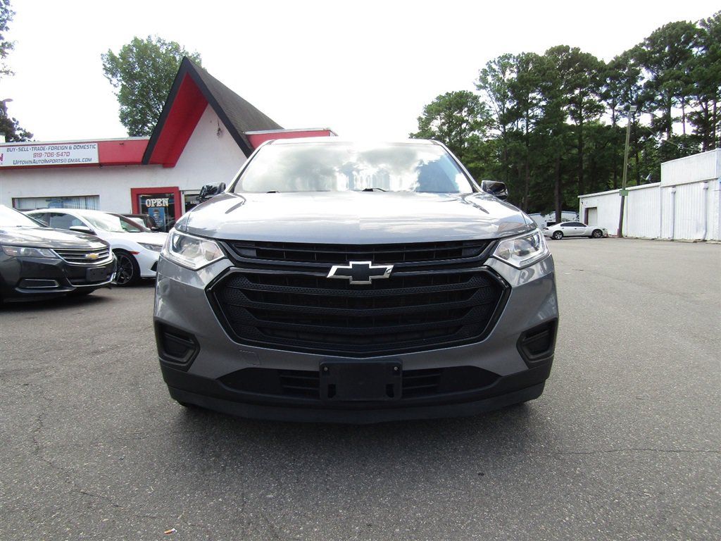 Used 2020 Chevrolet Traverse LS w/ LPO, Blackout Package FWD image 3