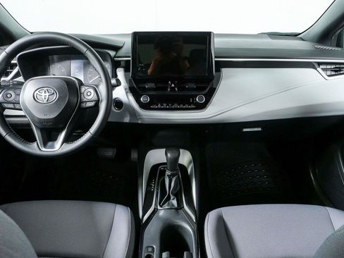 Used 2025 Toyota Corolla SE FWD image 19