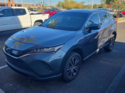 Used 2021 Toyota Venza LE w/ Carpet Mat Package (TMS)