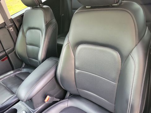 Used 2021 Ford Escape SEL w/ Technology Package image 6