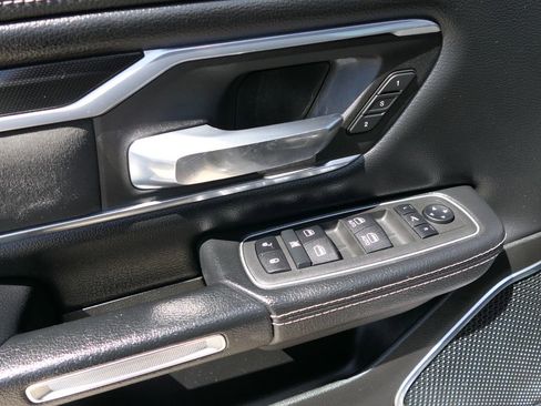 Used 2022 RAM 1500 Laramie w/ Sport Appearance Package image 13