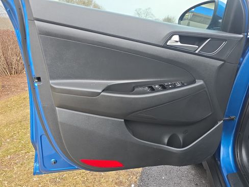 Used 2019 Hyundai Tucson SE image 16