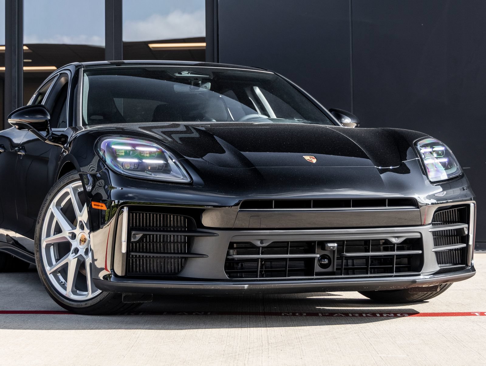 New 2026 Porsche Panamera 4 AWD/4WD image 9