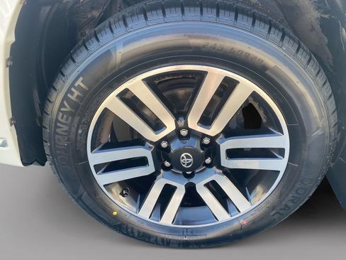 Used 2019 Toyota 4Runner Limited AWD/4WD image 9