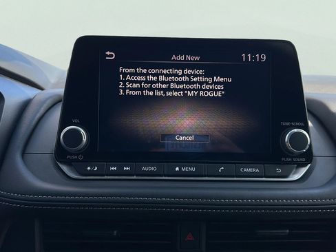 Used 2025 Nissan Rogue S FWD image 23