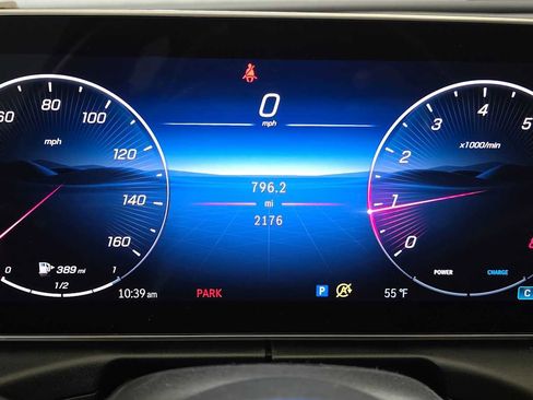 Used 2025 Mercedes-Benz C 300 4MATIC Sedan image 27