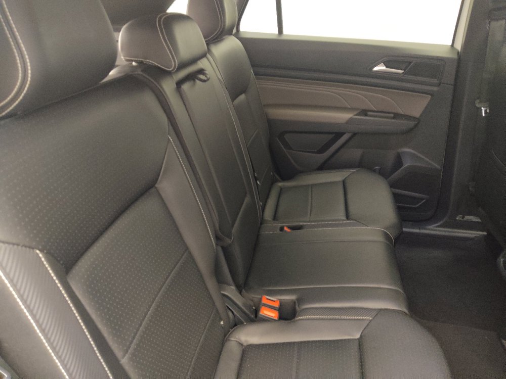 Used 2023 Volkswagen Atlas Cross Sport SE FWD image 19