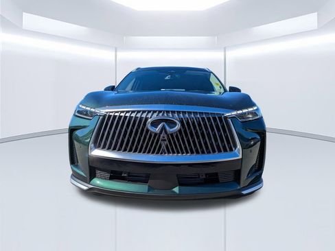 New 2026 INFINITI QX60 Luxe w/ Family Package image 9