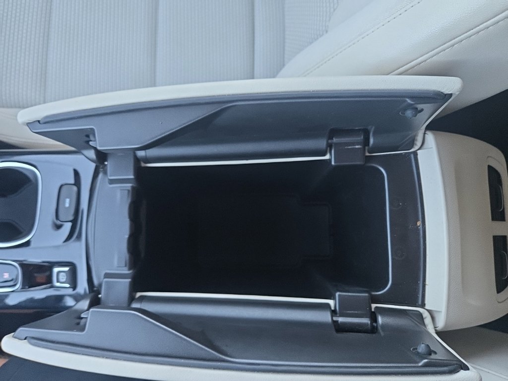 Used 2023 Buick Envision Preferred FWD image 28
