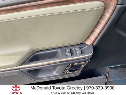 Used 2022 Rivian R1T Adventure image 13