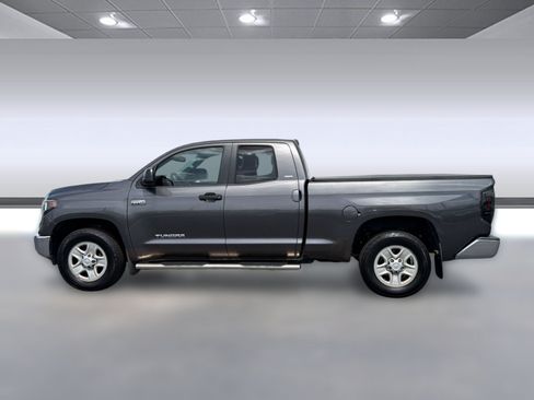 Used 2015 Toyota Tundra SR5 w/ SR5 Upgrade Package RWD image 2